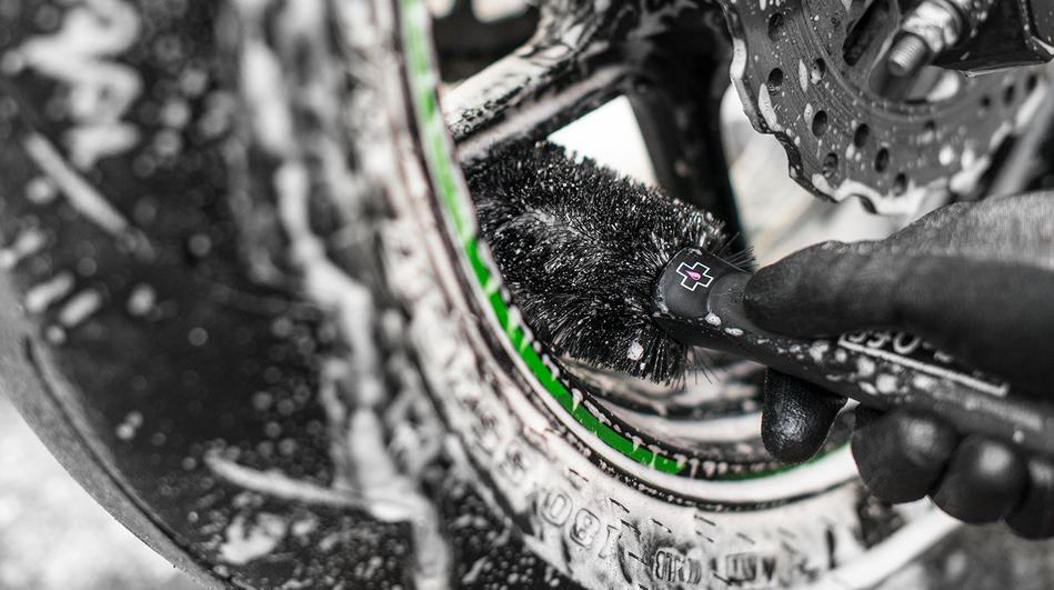 https://mctech.dk/wp-content/uploads/2019/02/HIGHLIGHT_1_-Wheel-_-Component-Brush_950x_crop_center.jpg