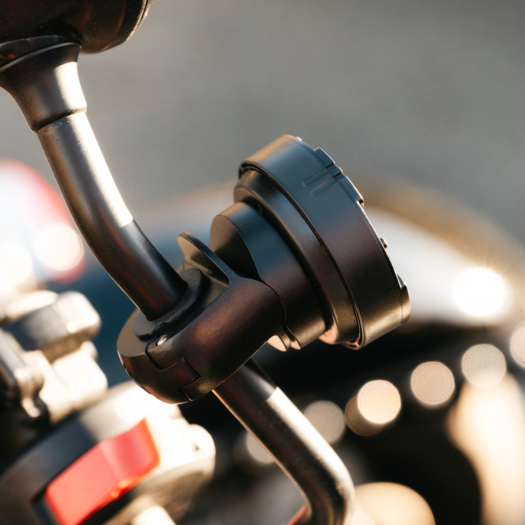 https://mctech.dk/wp-content/uploads/2024/02/MotoII-MNT_MIRRORXBAR_5.jpg