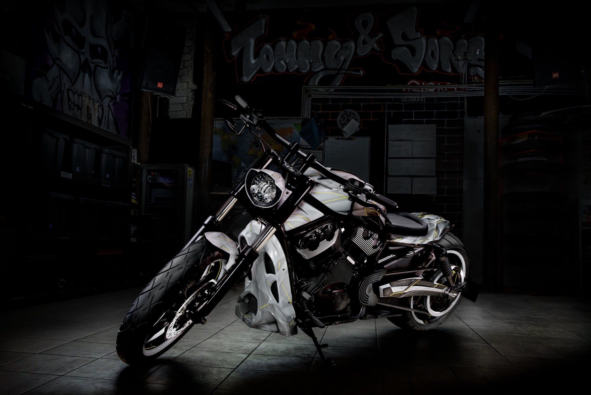 Photon series Harley Davidson V-Rod radiator cover