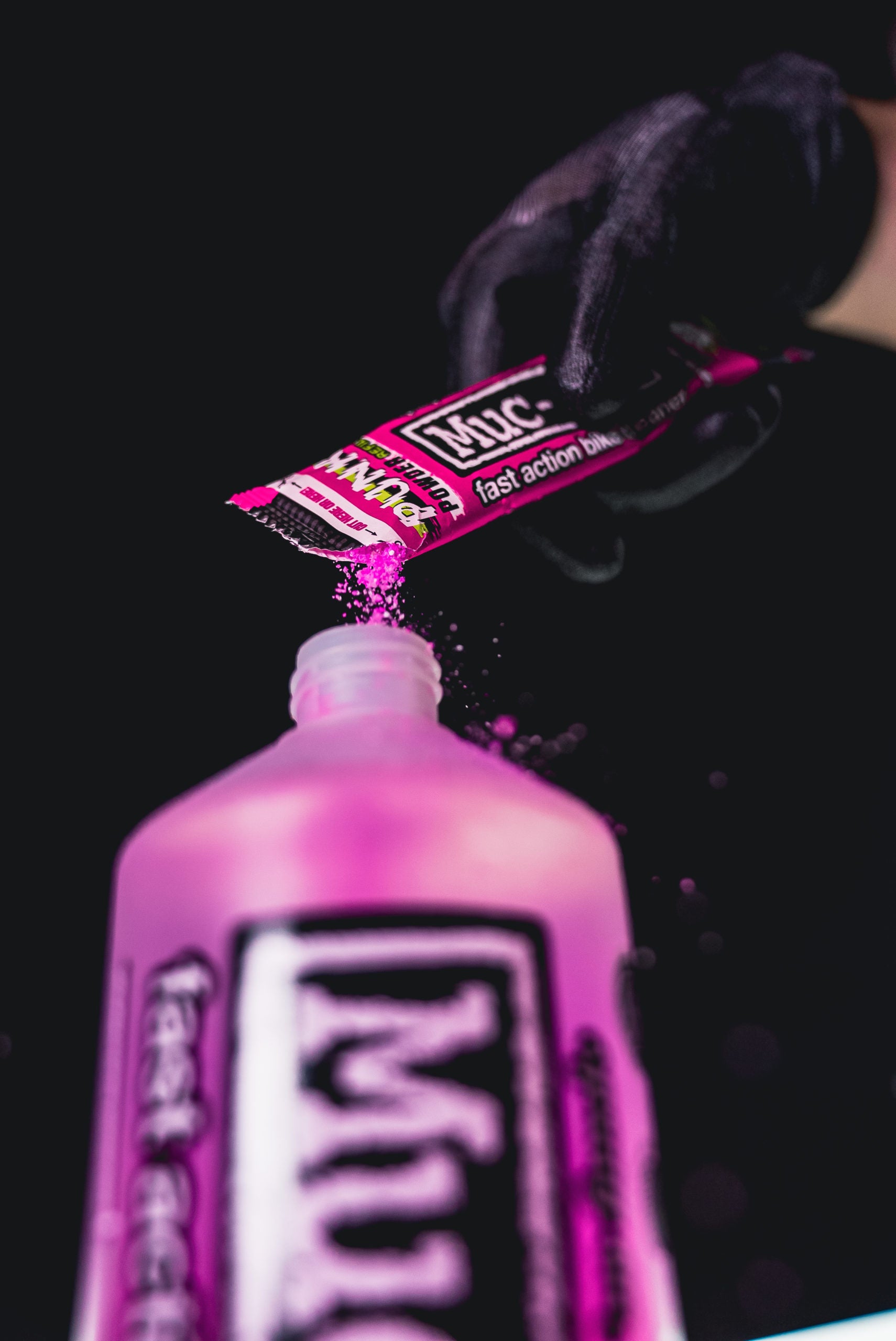 https://mctech.dk/wp-content/uploads/2021/09/Punk-Powder-Bottle-For-Life-in-Studio-J-DSC00723-scaled.jpg
