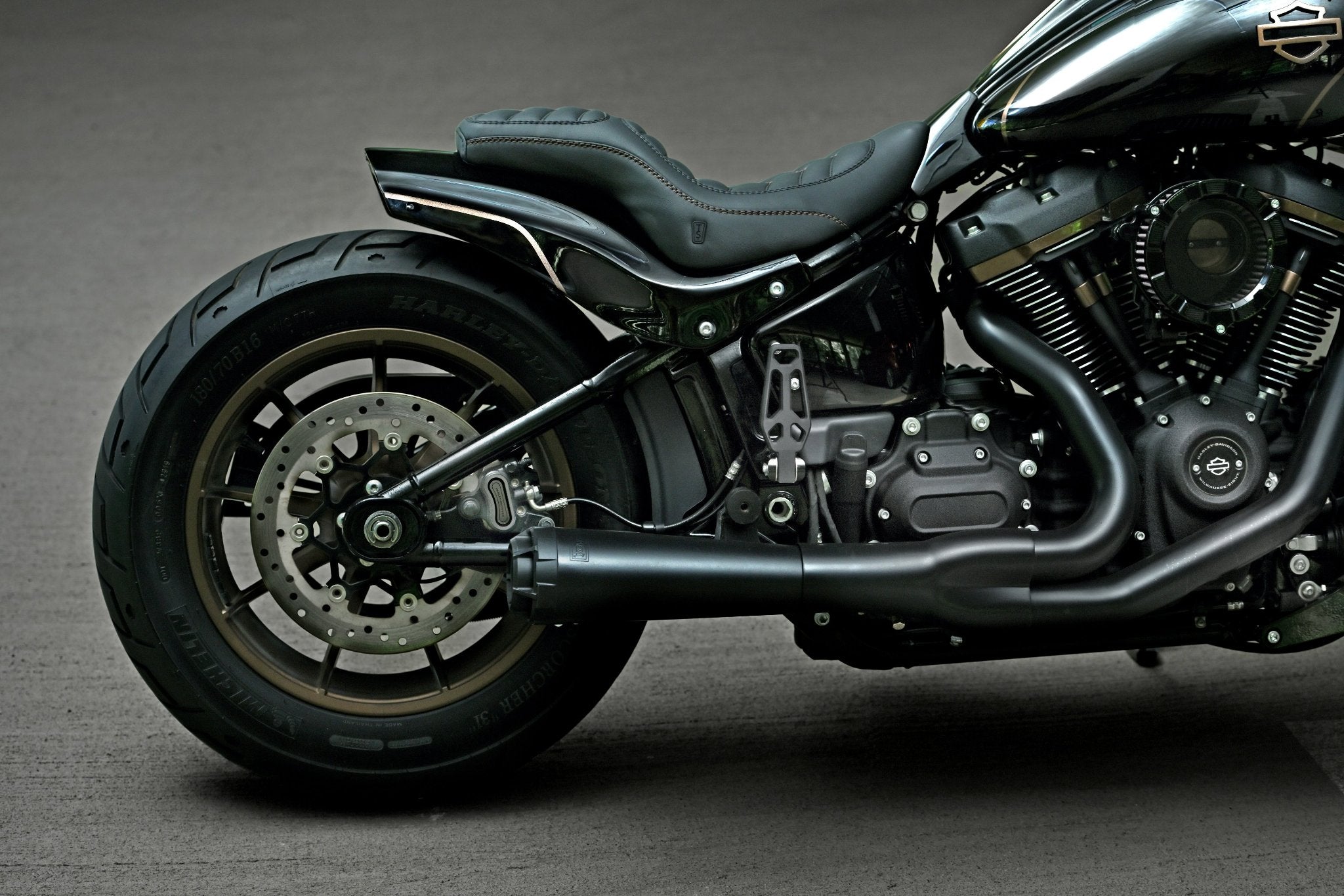 Crook Series Short Rear Fender for Harley Davidson Low Rider, Heritge, Fat Bob 180-200 tire