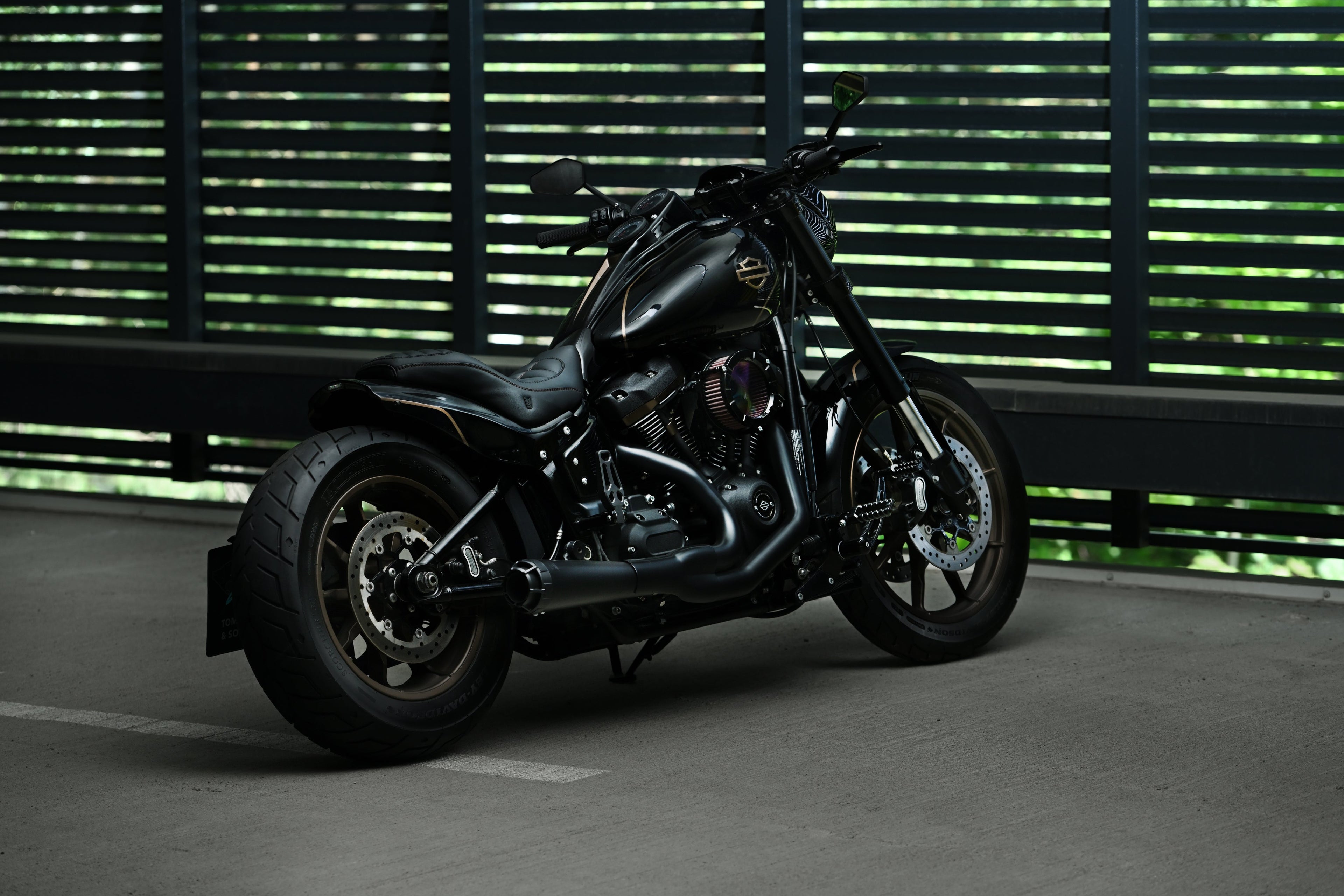 Crook Series Short Rear Fender for Harley Davidson Low Rider, Heritge, Fat Bob 180-200 tire
