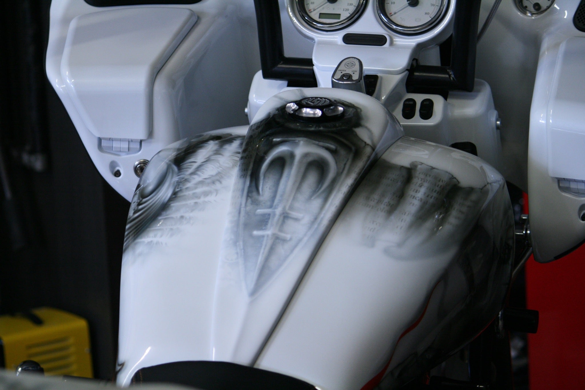 Rocca/Celtic Dash Console for Harley Davidson Touring models from 2009