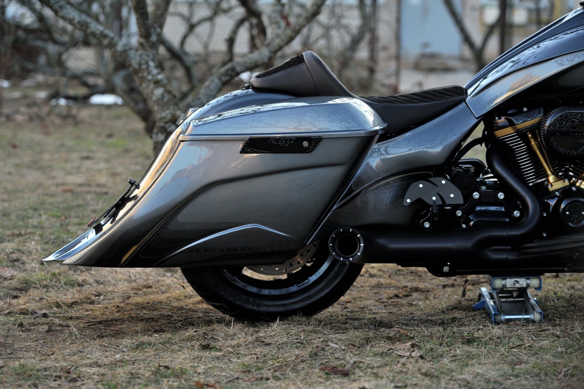 Billow set of stretched rear fender and saddlebags for Harley Davidson Touring 2014 up