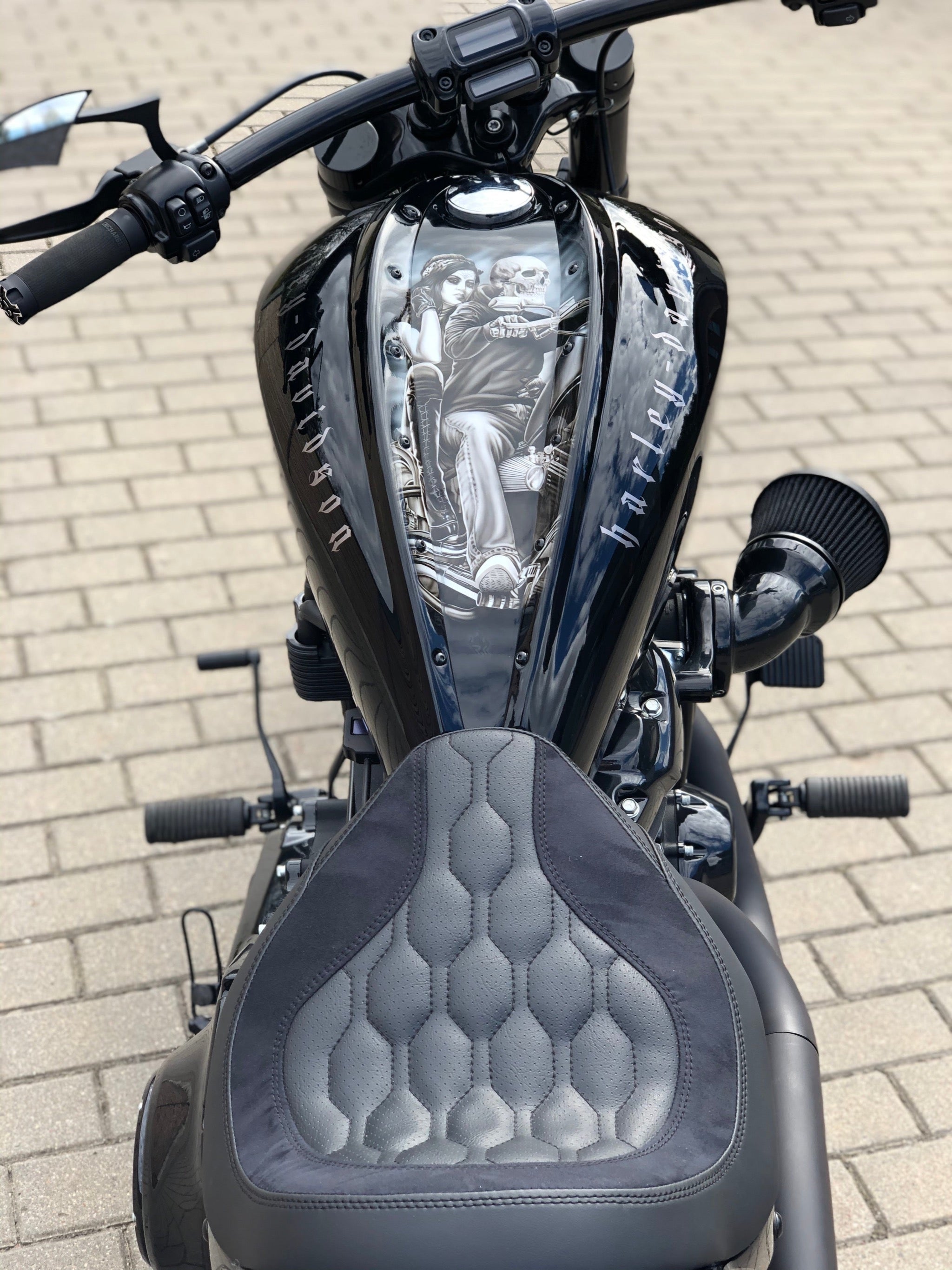 Sinner set for Harley Davidson Softail M8 models