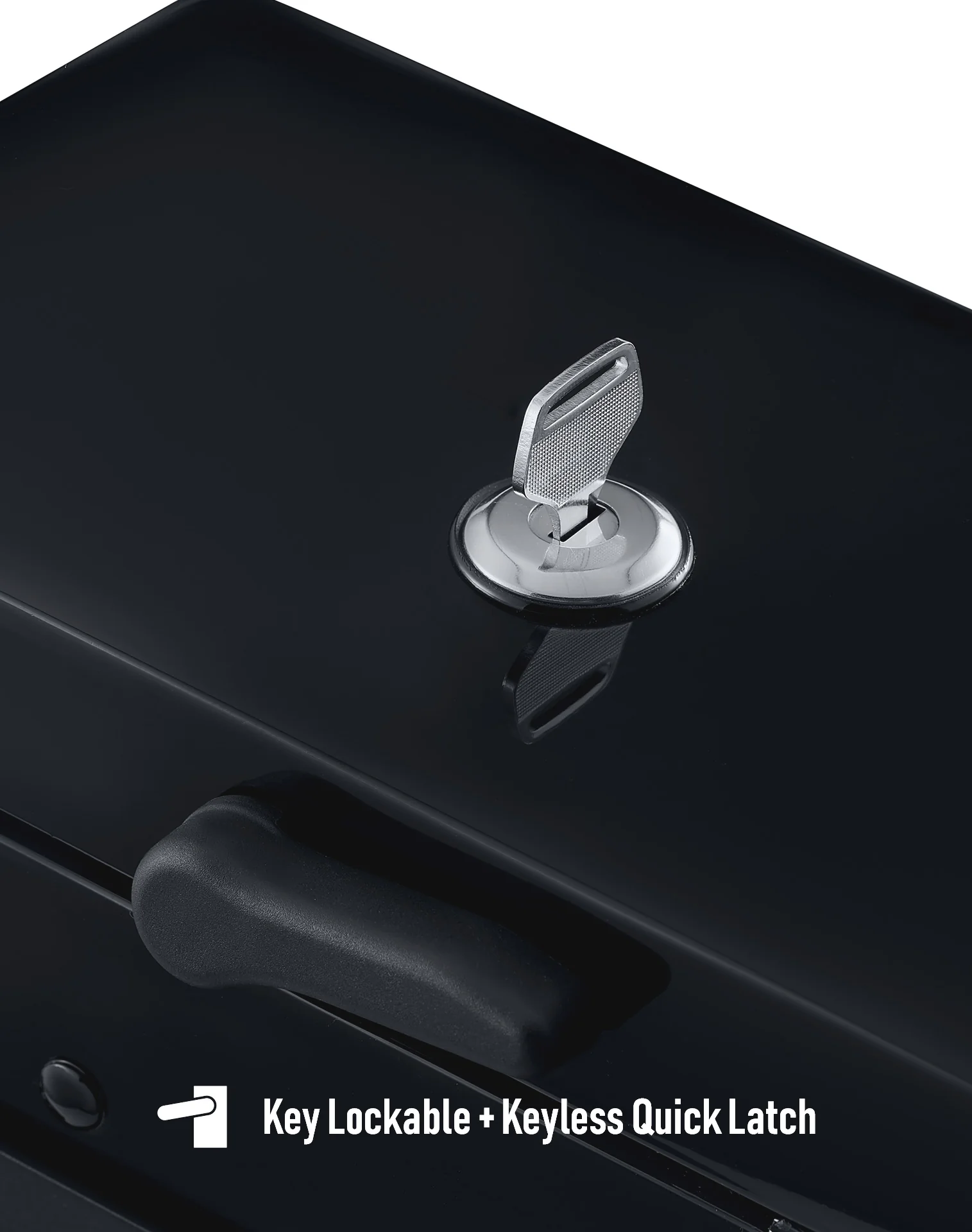 20L - Outlaw Quick-Mount Small Harley Softail Low Rider S FXLRS Painted Hard Saddlebags