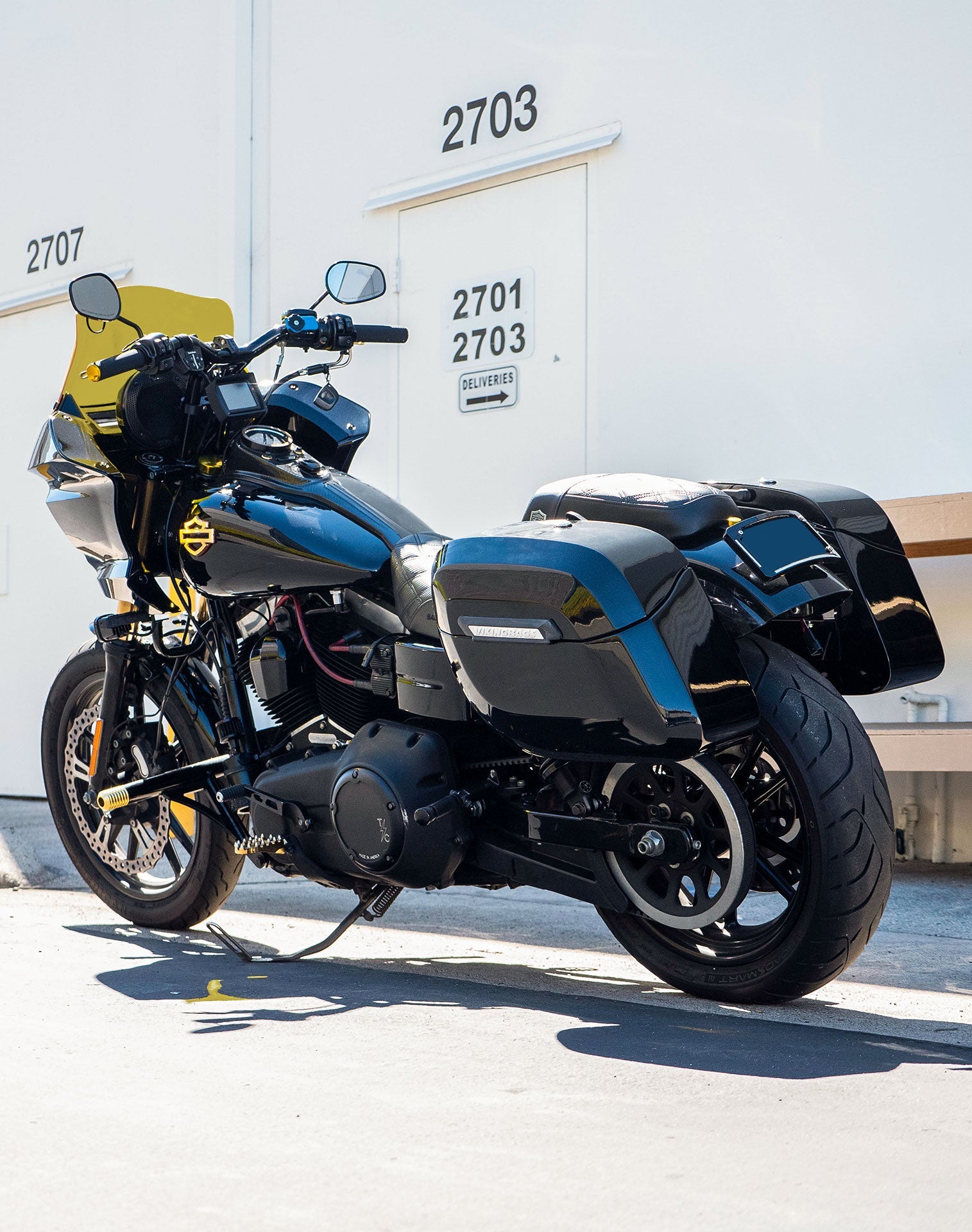 36L - Lamellar Raven Ekstra Store Støddæmpere-udskåret Malet Hårde Sadel tasker til Harley Dyna Street Bob FXDB/I