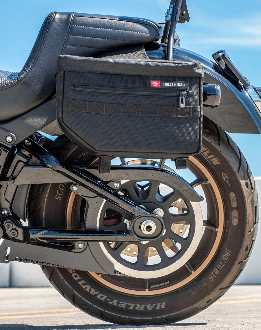 18L - Patriot Cordura Throw-over Sidetasker til Harley Softail Low Rider S FXLRS